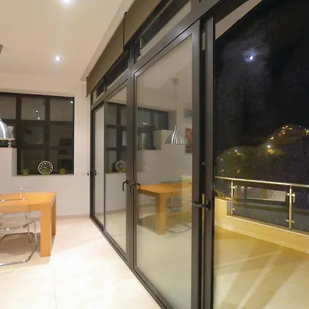 In With House Sea View *