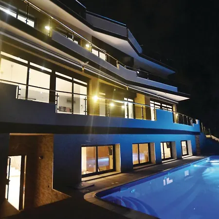 In With House Sea View 펜션