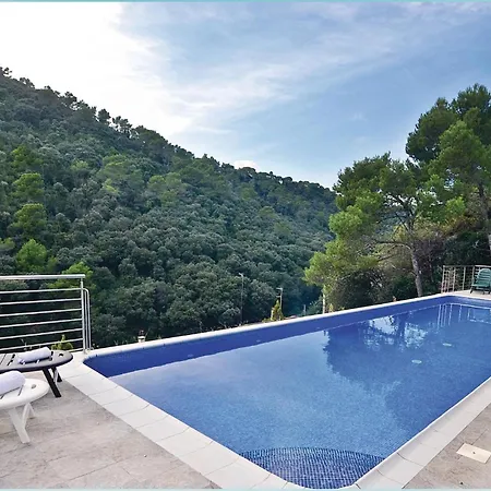 In With House Sea View *