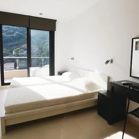 In With House Sea View 산타수산나